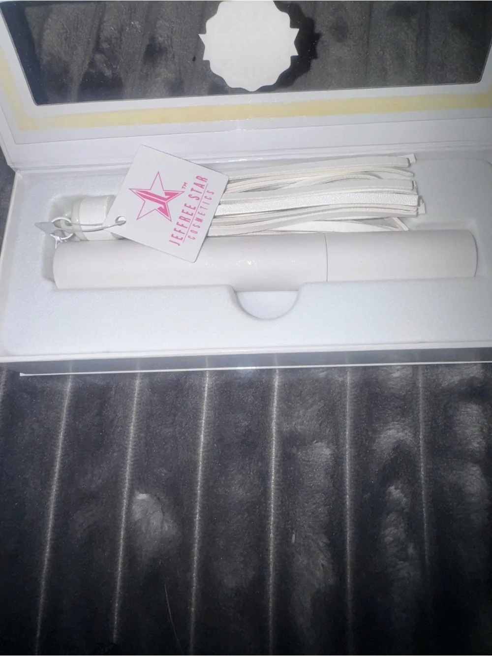 Jeffree Star White mascara